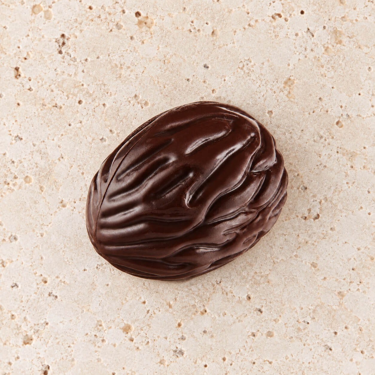 Dark Praline & Nuts